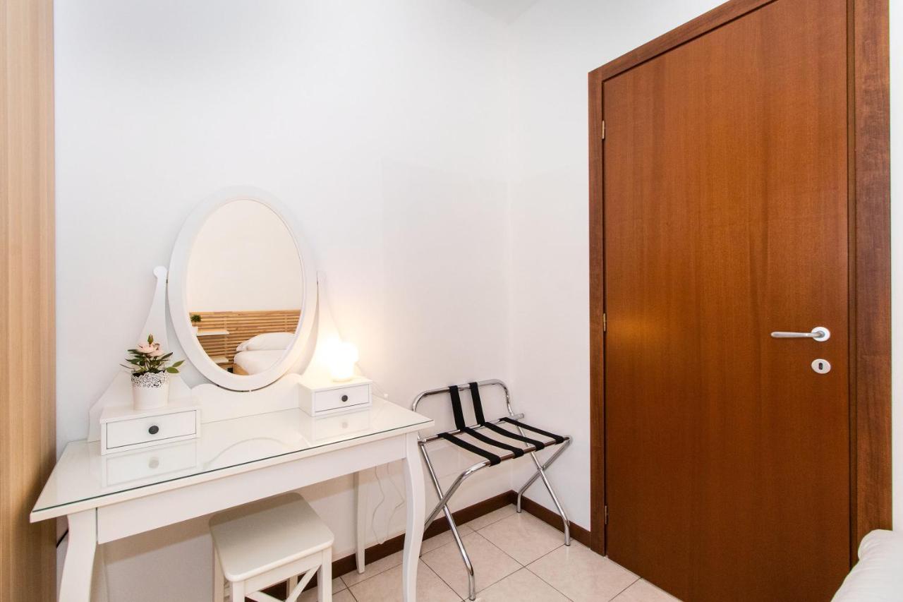 Come Casa Like Home Apartment With Parking Turin Ngoại thất bức ảnh